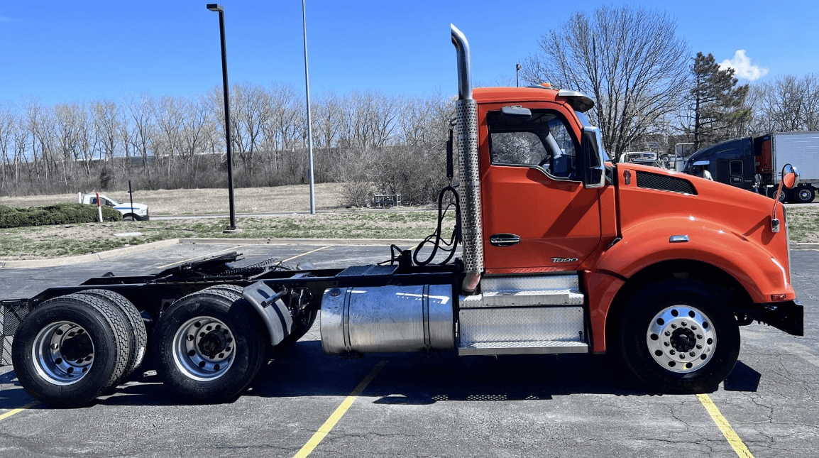 2020 Kenworth T880 image 4