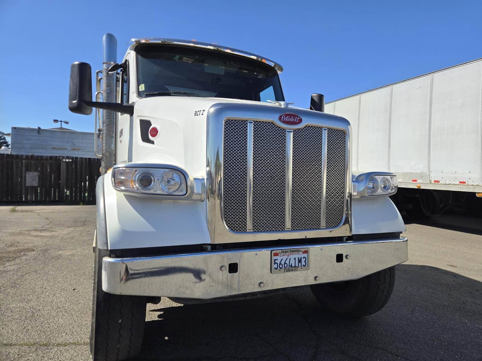 2023 Peterbilt 567 image 6