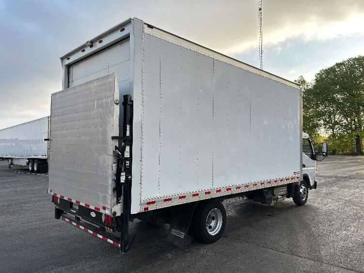 2017 MITSUBISHI FUSO FEC72S image 4