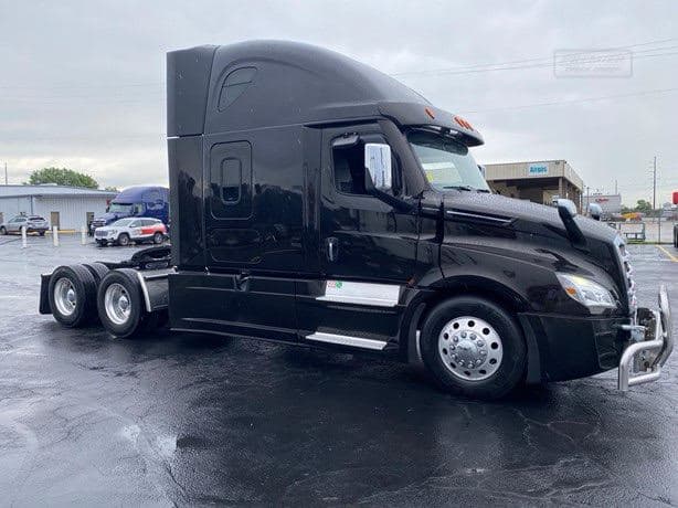 2023 Freightliner Cascadia 126 image 6