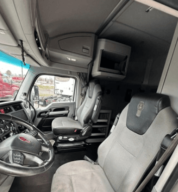 2020 Kenworth T880 image 6