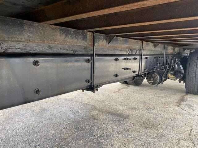 2020 Freightliner M2 image 13