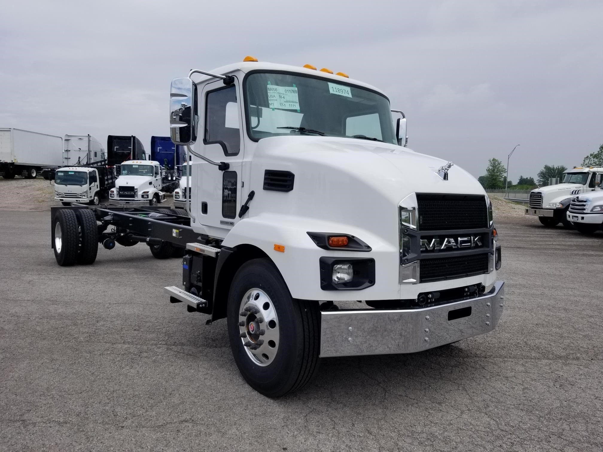 2025 MACK MD6 120094 image 1