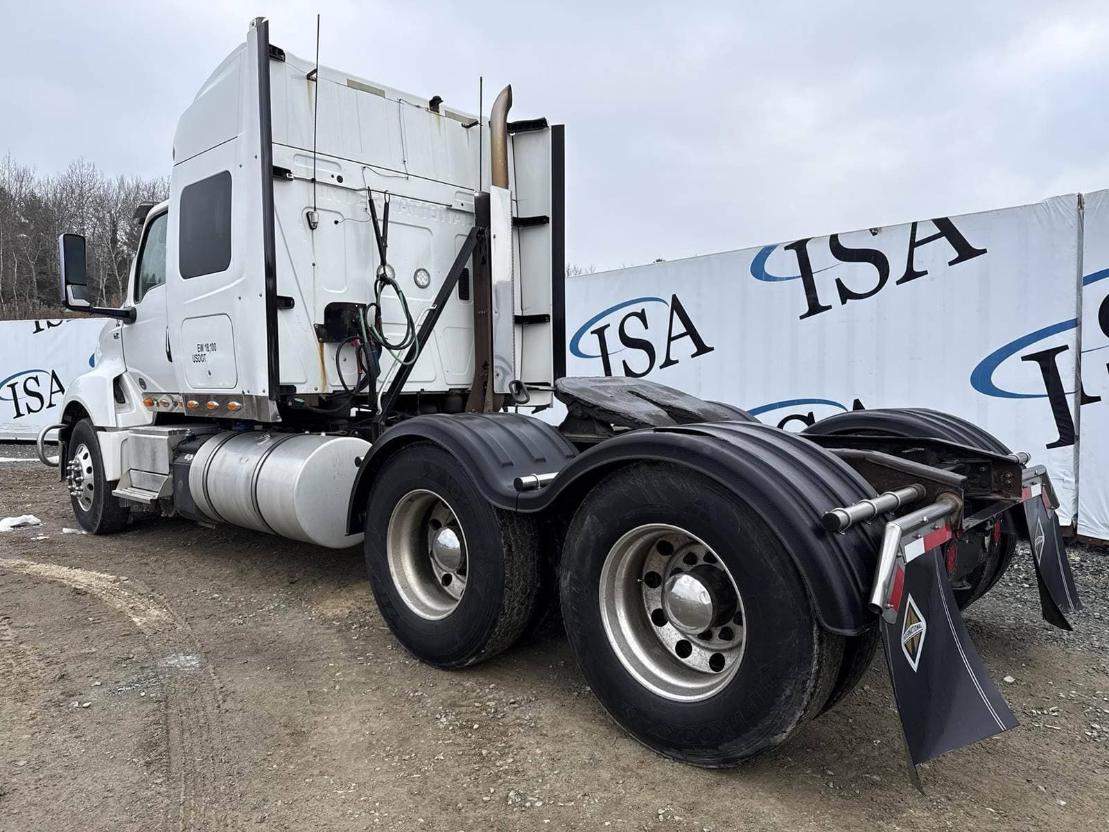 2018 International LT625 image 4