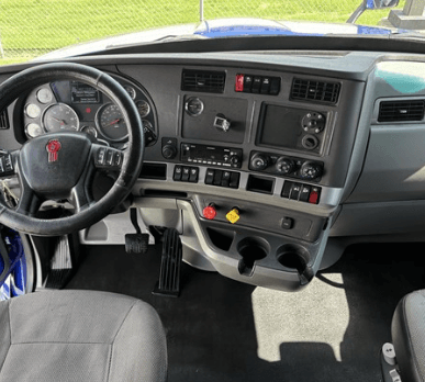 2021 Kenworth 310 image 6