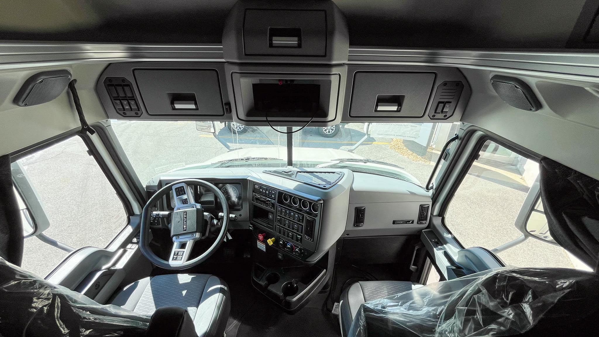 2025 Mack AN64T image 6