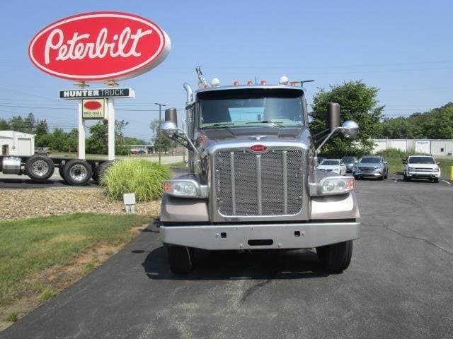 2020 Peterbilt 567 image 6