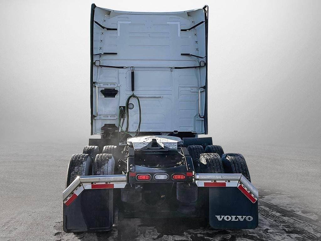 2024 Volvo VNL64T760 image 4